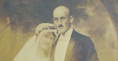 fam03f.jpg (14819 Byte)