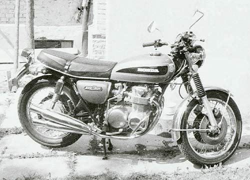 fam22_honda_cb500.jpg (39631 Byte)