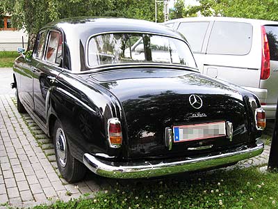 log83a_mercedes_220.jpg (35260 Byte)