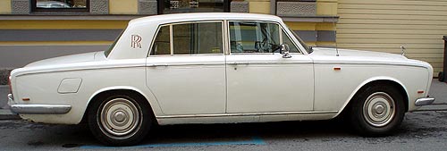 rolls02.jpg (19850 Byte)