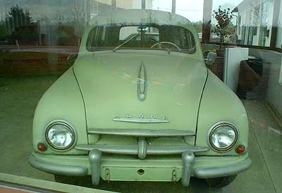 skoda01.jpg (17243 Byte)