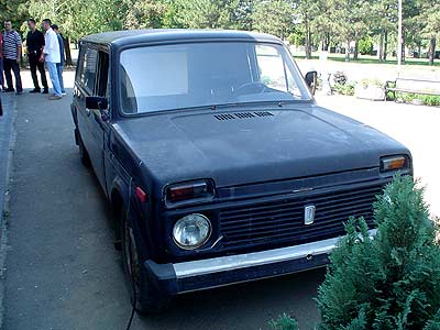 b387_lada_niva.jpg (27572 Byte)