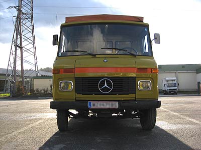 b421_mercedes_T2.jpg (24787 Byte)