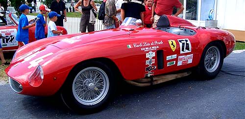gall256_Ferrari_500_Mondial.jpg (32913 Byte)