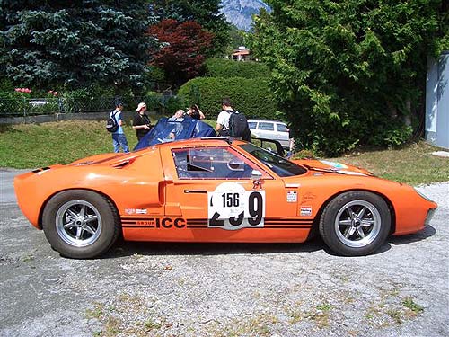 gall271_ford_gt40.jpg (60074 Byte)