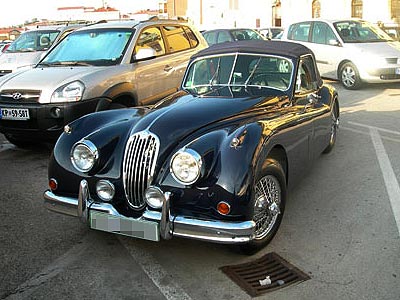 gast129_jag_xk140.jpg (37749 Byte)