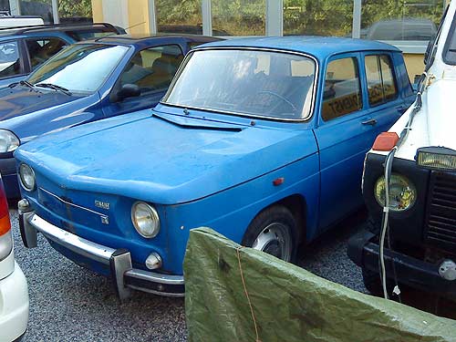 gast143_renault8.jpg (40258 Byte)