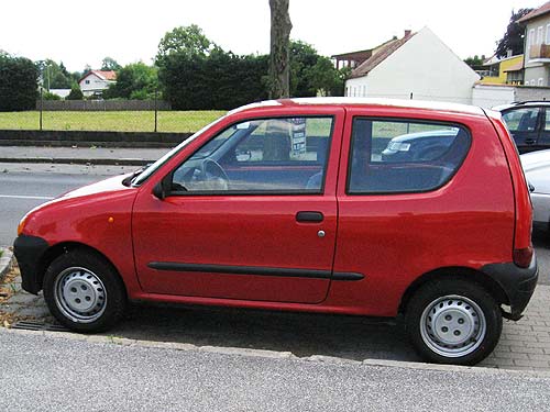 puch120_fiat_seicento.jpg (38905 Byte)