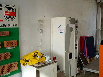 art096b.jpg (18430 Byte)