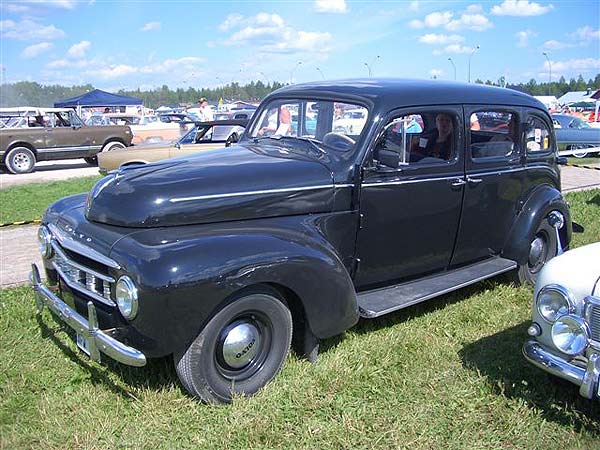 gall315_volvo_PV800.jpg (67038 Byte)